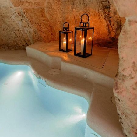 Alesia Luxury Cave Bed and Breakfast Ostuni Exteriör bild