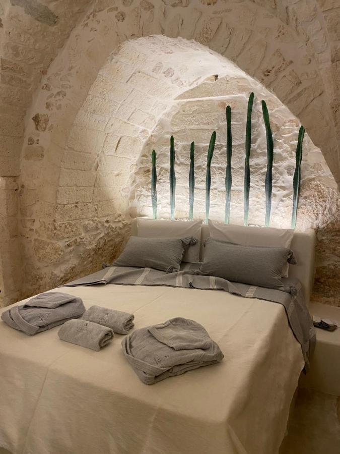 Alesia Luxury Cave Bed and Breakfast Ostuni Exteriör bild