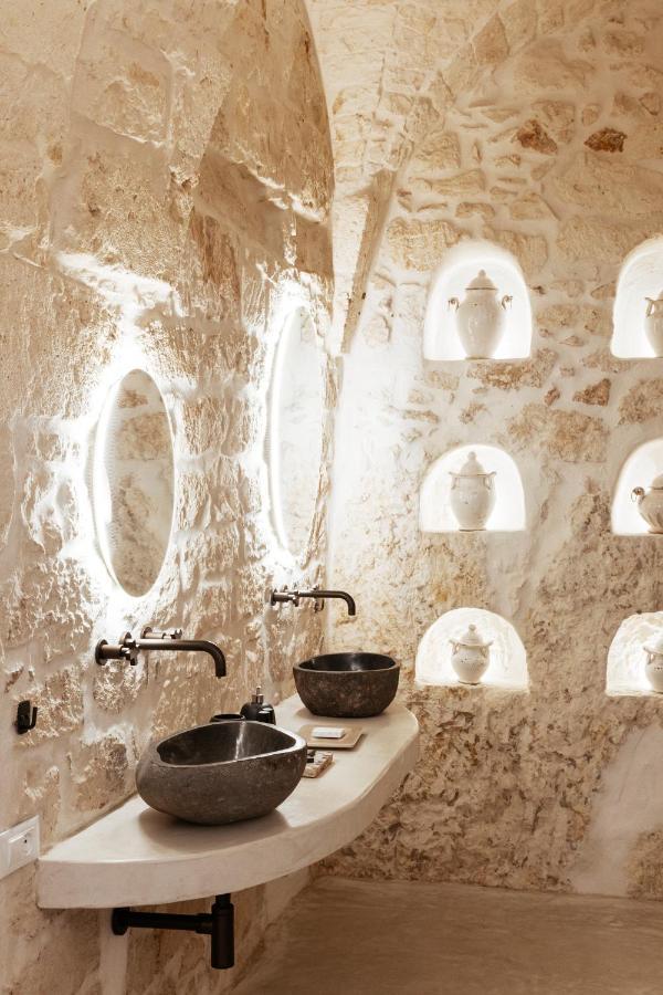 Alesia Luxury Cave Bed and Breakfast Ostuni Exteriör bild