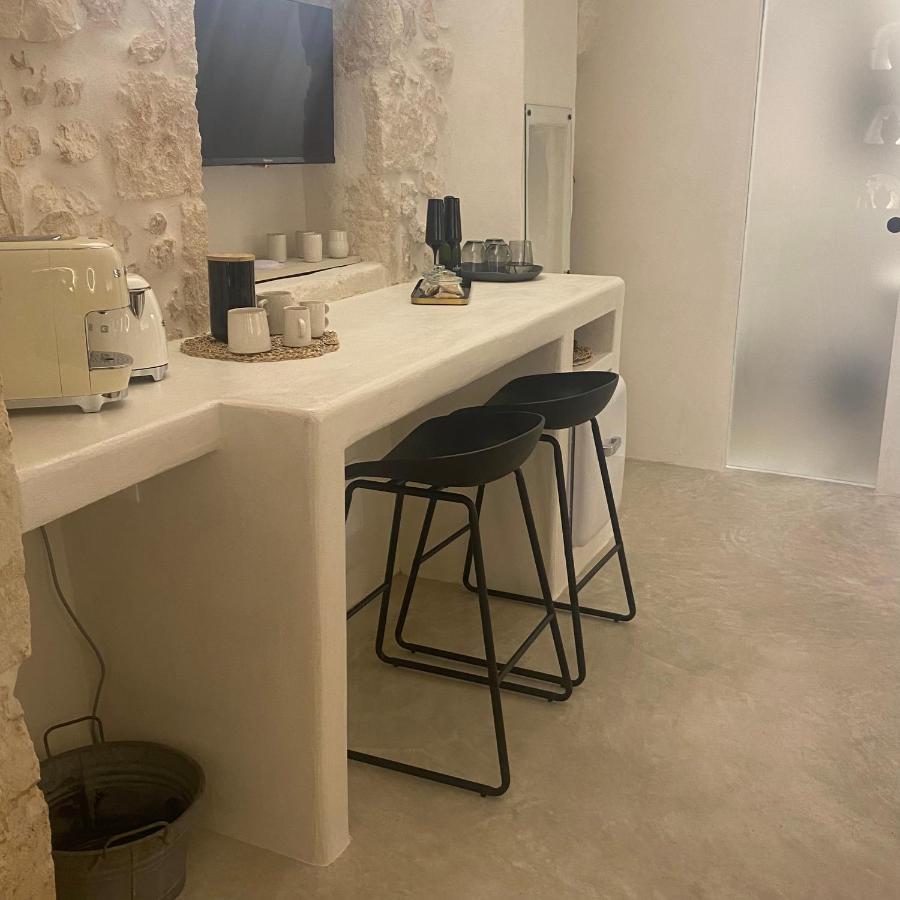 Alesia Luxury Cave Bed and Breakfast Ostuni Exteriör bild